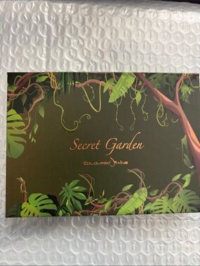 Secret Garden Blush Palette - - Green